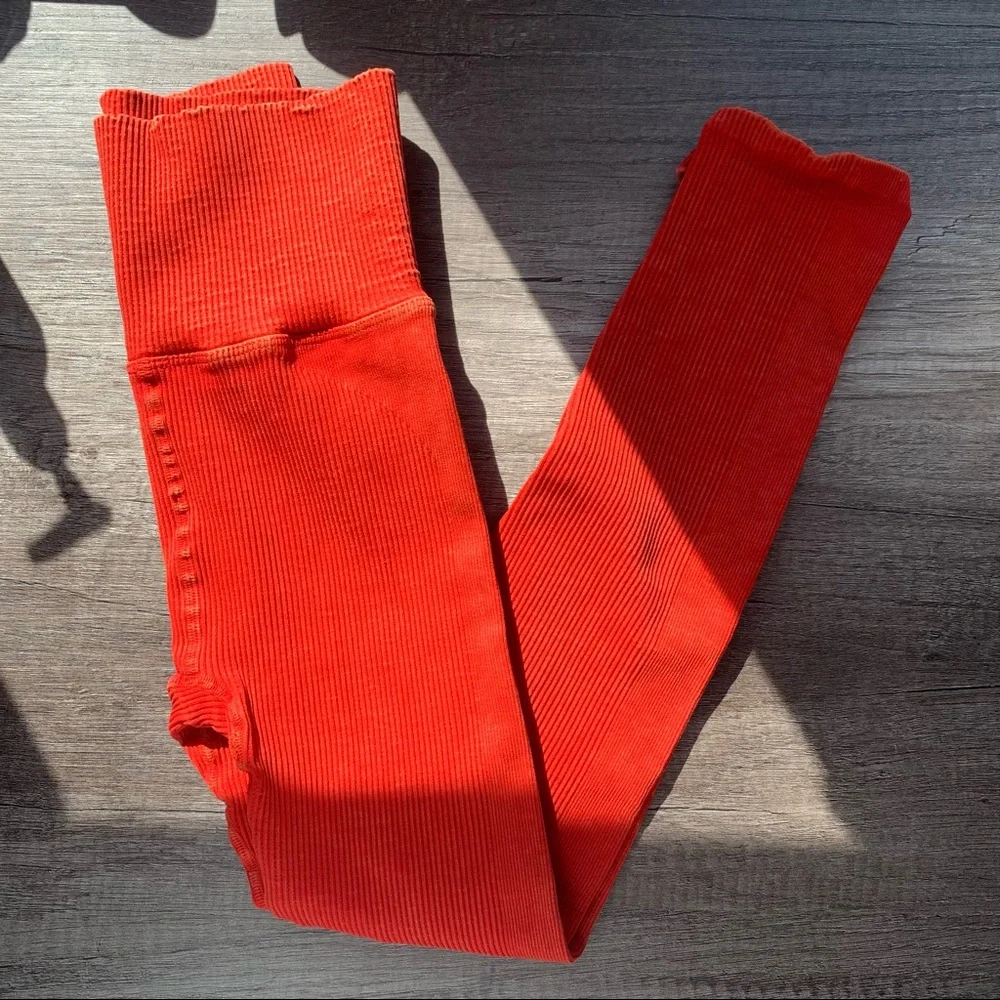 Free people Ultra High-Rise 7/8 Happiness Runs Leggings - Picture 3 of 6